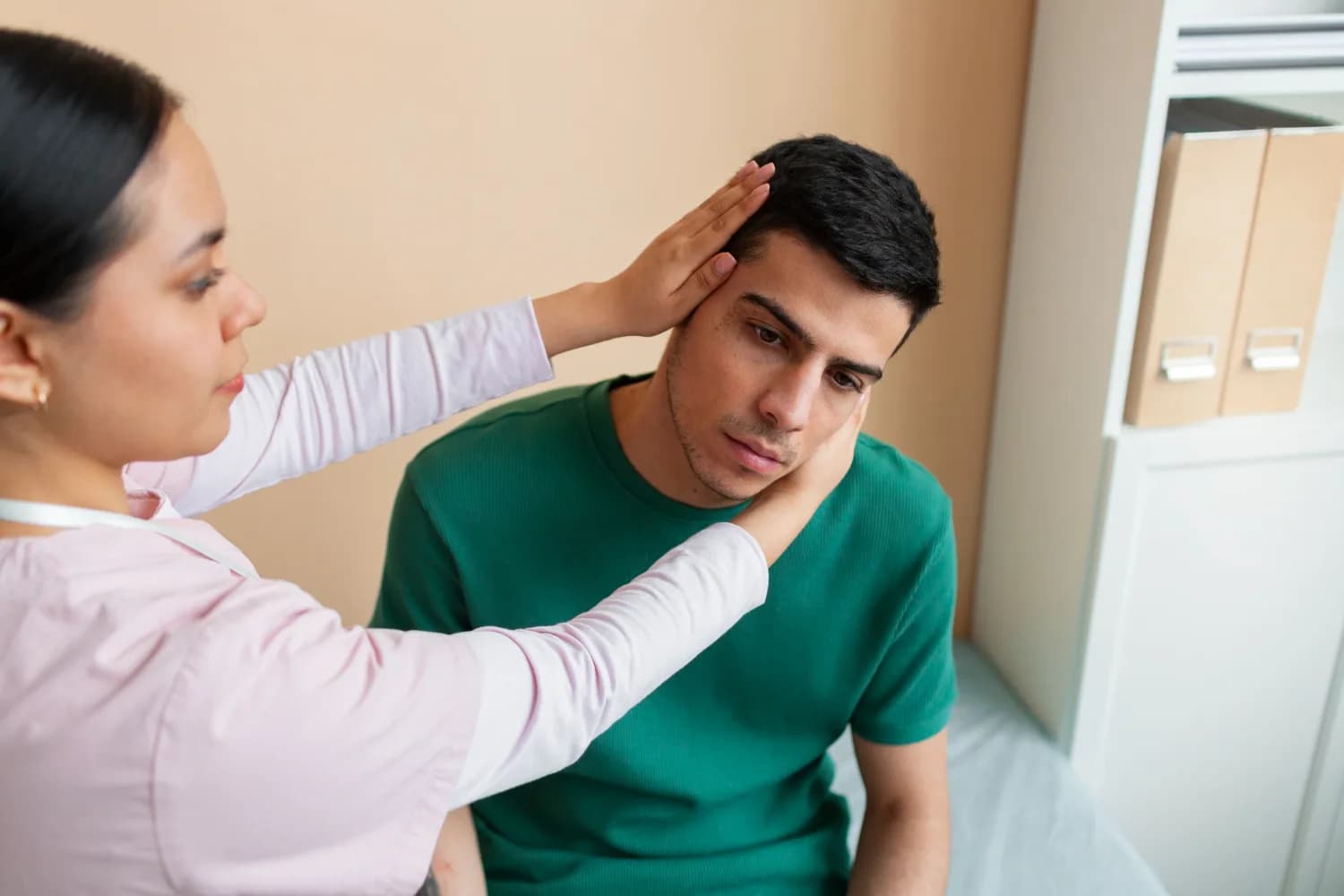 Why Concussion Therapy in Toronto Is Different in Fall